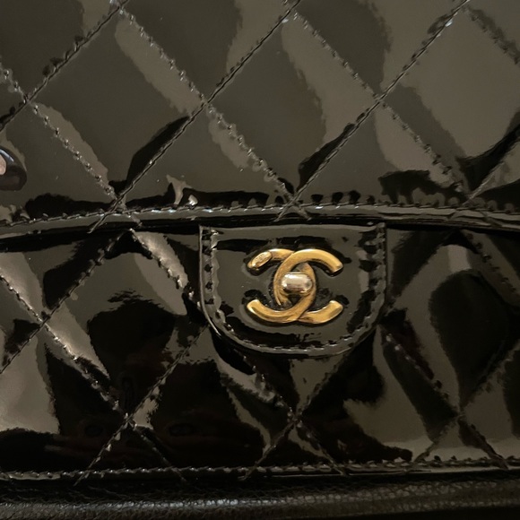 Chanel Wallet on Chain CC Eyelet Quilted Black Patent Leather Cross Body Bag - Picture 8 of 12